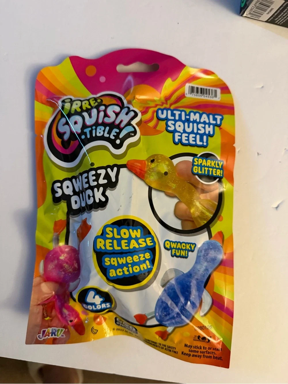 Ja-ru irresquishible squeezy